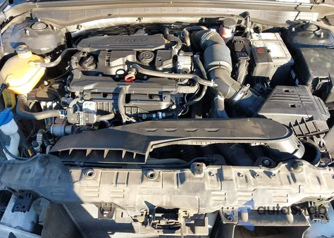 2022 Kia K5 Lx z USA, uszkodzony, nr VIN 5XXG24J27NG118035